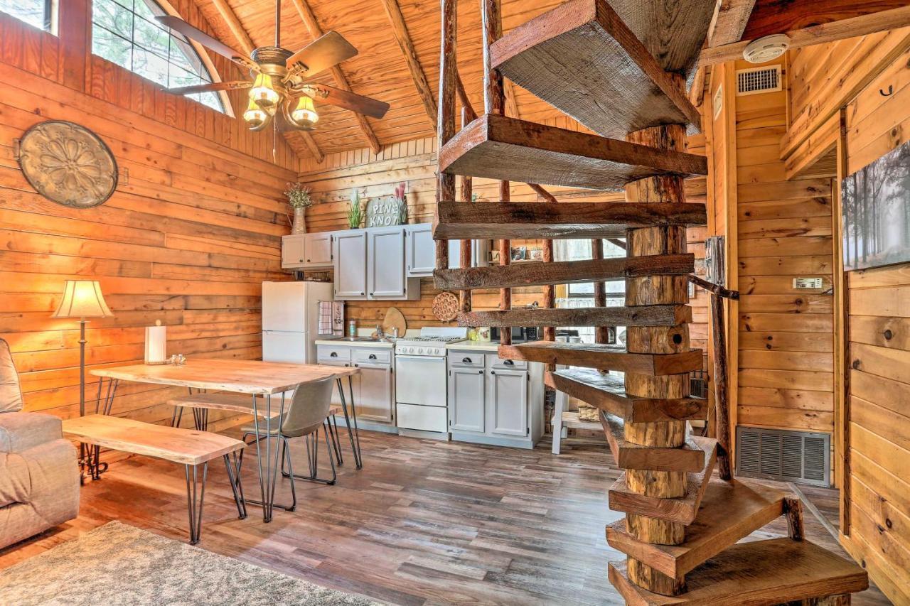 Broken Bow Log Cabin With Fire Pit, Pond, And Deck! Exterior photo